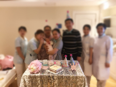 客户全家福照片
