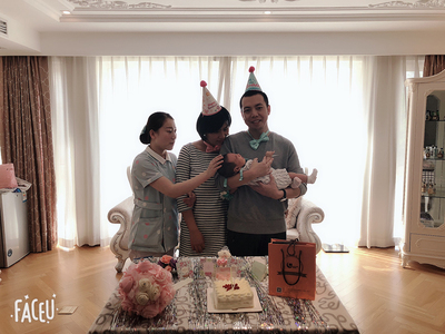 客户全家福照片