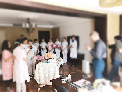 客户全家福照片