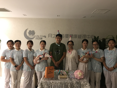 客户全家福照片