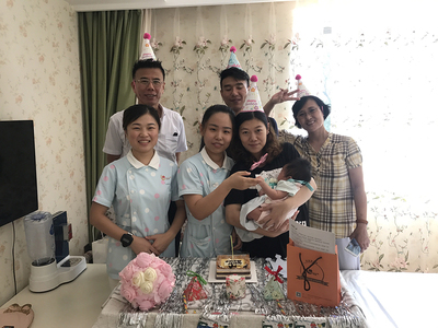 客户全家福照片